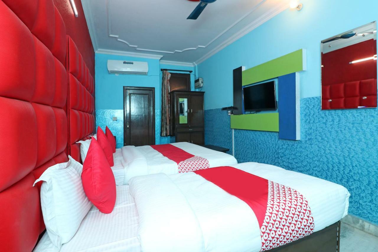 Oyo 29304 Hotel Pooja Yamuna Nagar Экстерьер фото